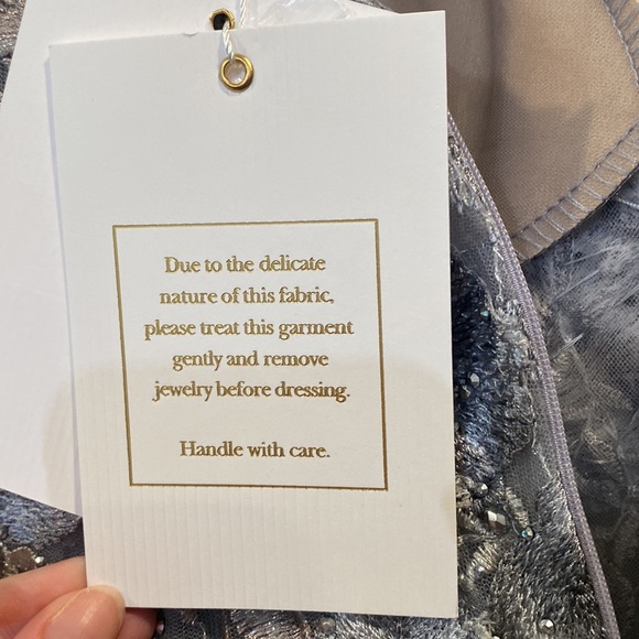 Mac Duggal Long Sleeve Beaded Appliqué Gown [Size: 16] Style #20214 - Picture 15 of 16